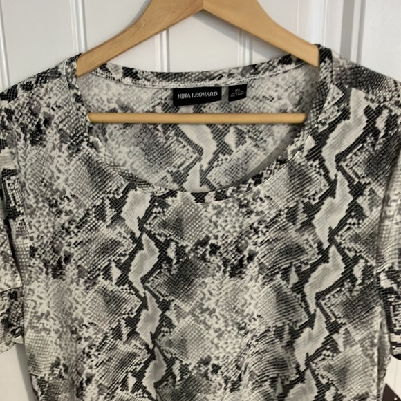 NINA LEONARD Tunic Shark Bite Short Sleeve SNAKE PRINT XL - Picture 2 of 8
